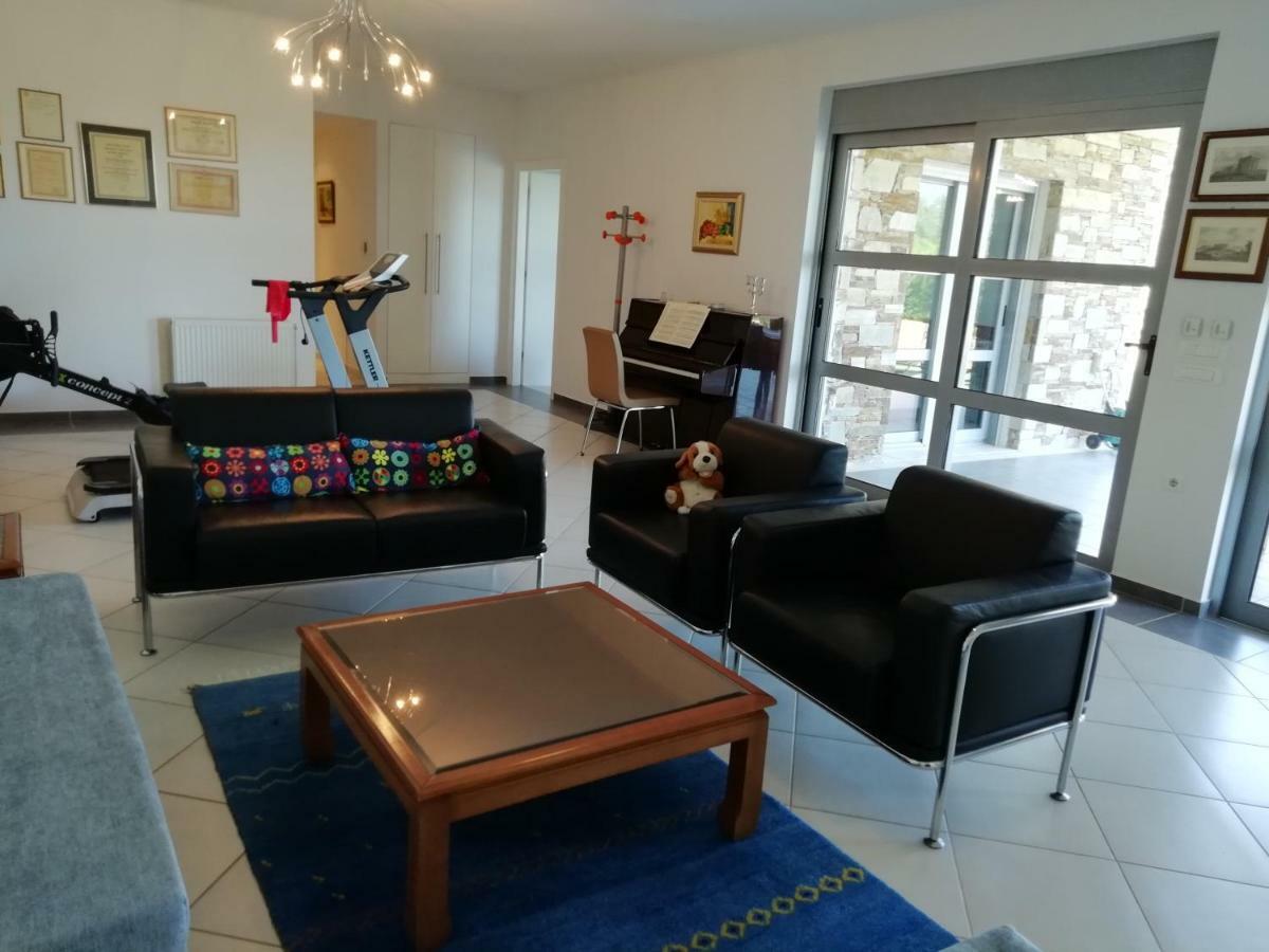Dimitra Hotel Rafína Екстериор снимка